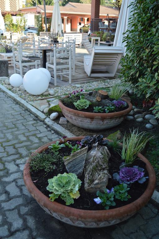 Hotel Le Vigne Di Corvino Casteggio Dış mekan fotoğraf
