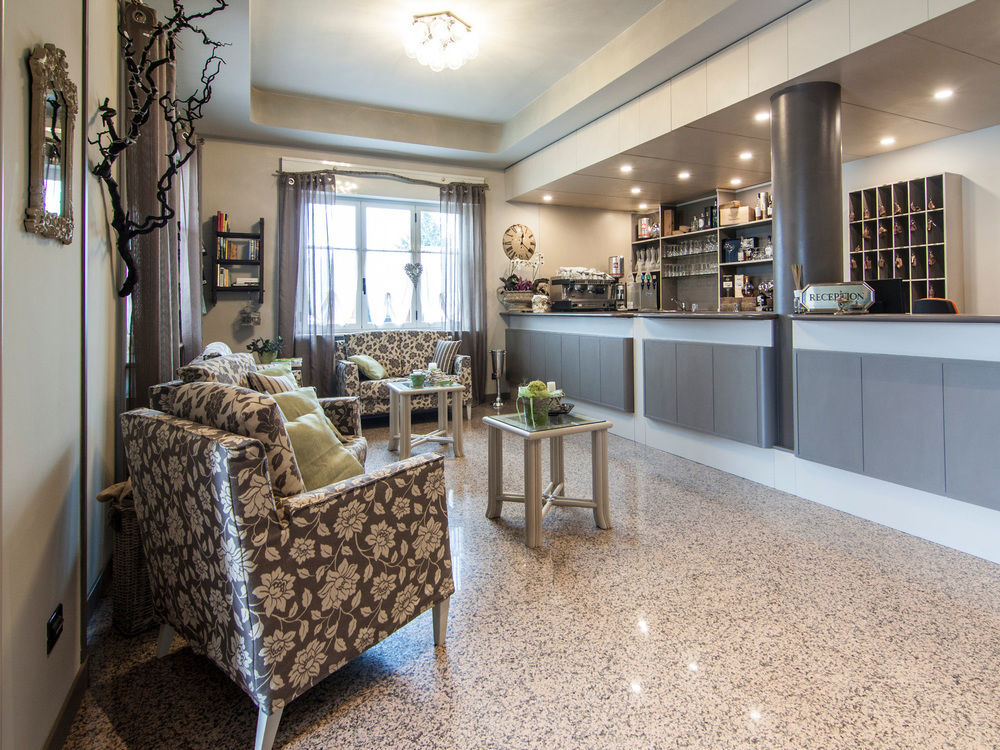 Hotel Le Vigne Di Corvino Casteggio Dış mekan fotoğraf
