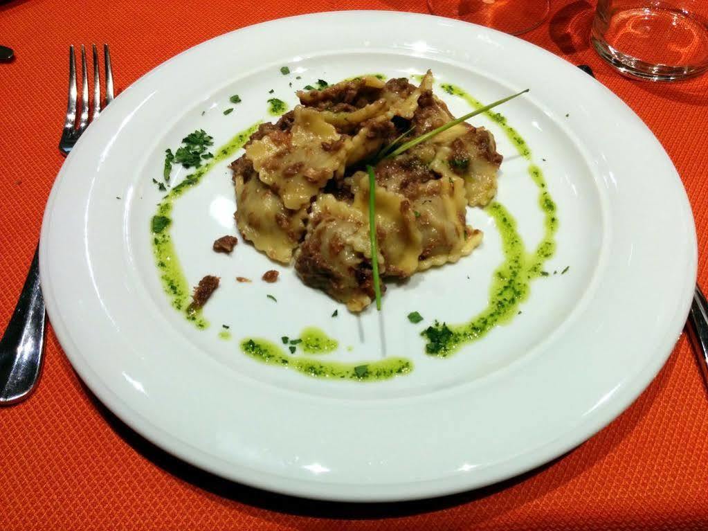 Hotel Le Vigne Di Corvino Casteggio Dış mekan fotoğraf