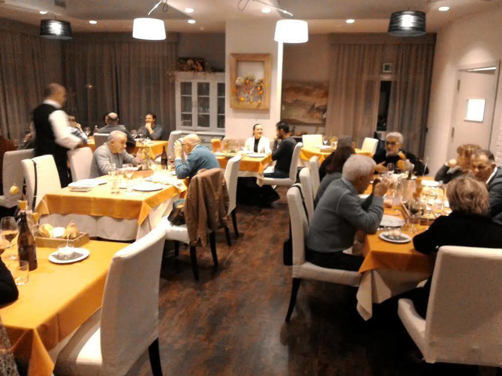 Hotel Le Vigne Di Corvino Casteggio Dış mekan fotoğraf